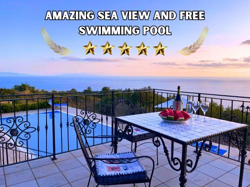 Coccorino Apartment | Villa con piscina vista mare