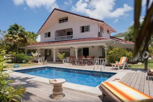 Grand'Anse Praslin Bed & Breakfast | Villa Confort