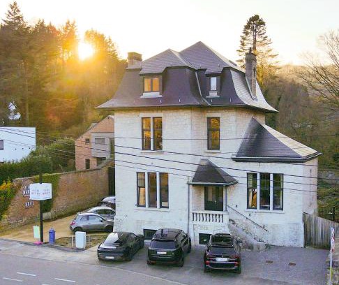Profondeville Villa | Villa d'Arras d'Haudrecy