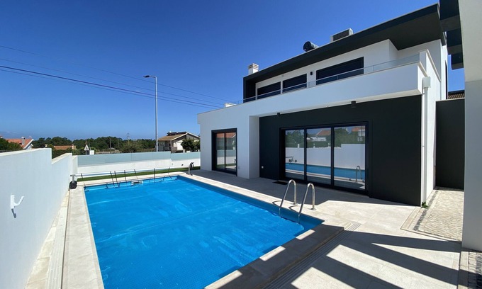 Obidos Villa | Villa da Luz - Luxury holiday villa with private heated pool near Obidos