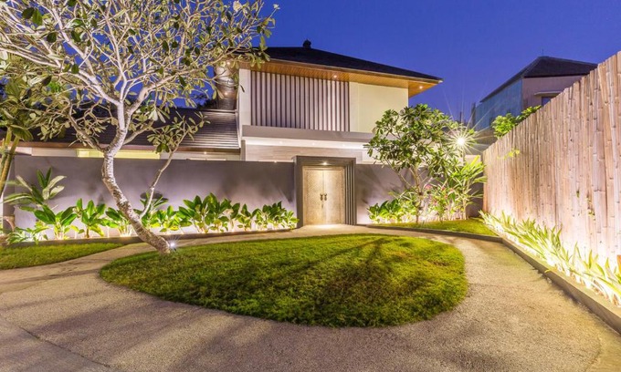 Mumbul Villa | Villa Dadap