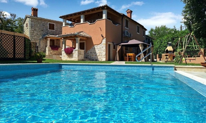Pican Villa | Villa Dajana in Zajci - Haus für 8-10 Personen