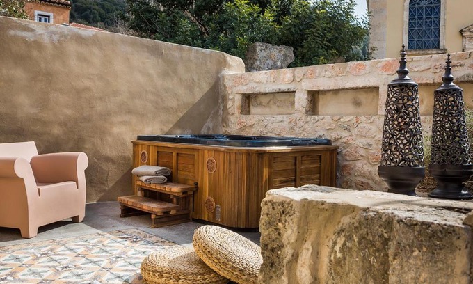 Faraklata Villa | Villa Daniela - Saint Nikolas Retreat
