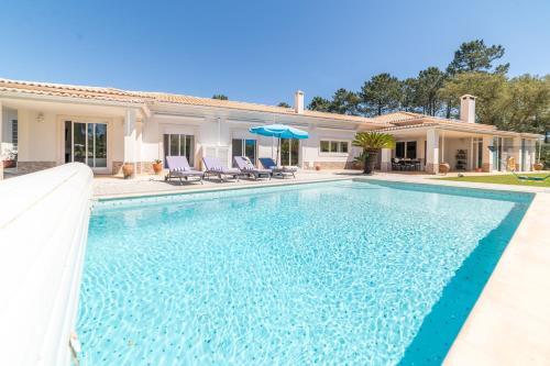 Castelo Villa | Villa das Giestas