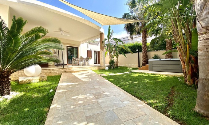 Alcamo Villa | Villa Davelia