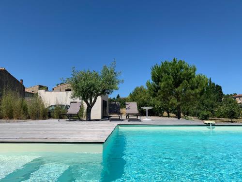 Pennautier Villa | Villa de Charme - Vue sur les Pyrénées
