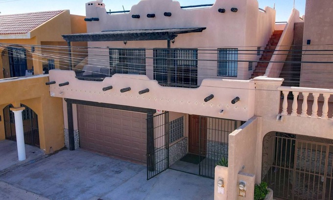 Villas de Las Palmas House | Villa de Las Palmas 3BR Holiday Rental Home