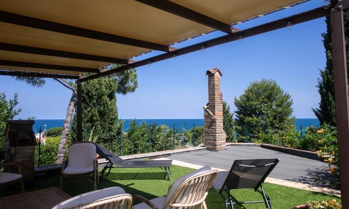 Numana Villa | VILLA DEL MARE - Numana, wonderful villa 100mt from the sea