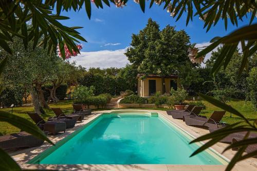 Fano Villa | Villa delle Marche by BarbarHouse