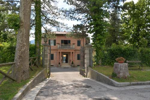 Amandola House | Villa delle Rose - Hotel Paradiso
