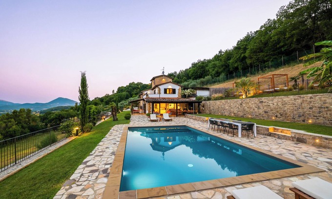 Montone Villa | Villa Destino, Luxury Italian Villa in Umbria