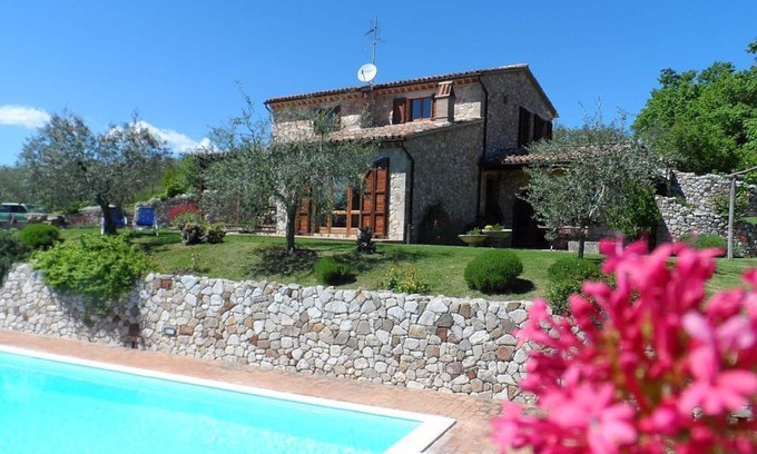 Acqua Loreto Villa | Villa Diana. Lovely house with pool. Stunning view and relaxing place.
