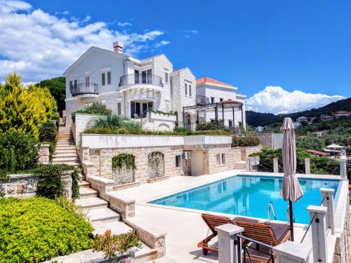 Lustica Villa | Villa Divari Mirista