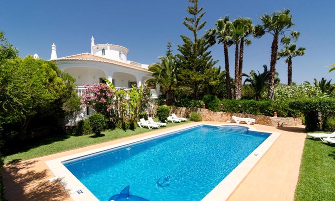 Alcantarilha Villa | Villa Do Monte