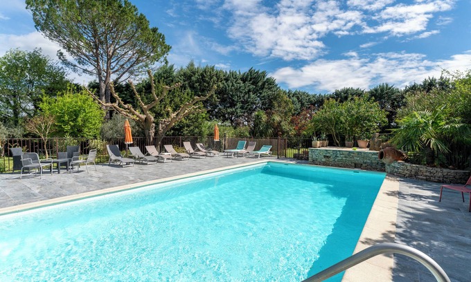 Vezenobres Villa | Villa 'Domaine des Maladieres' with private pool, private terrace and air conditioning