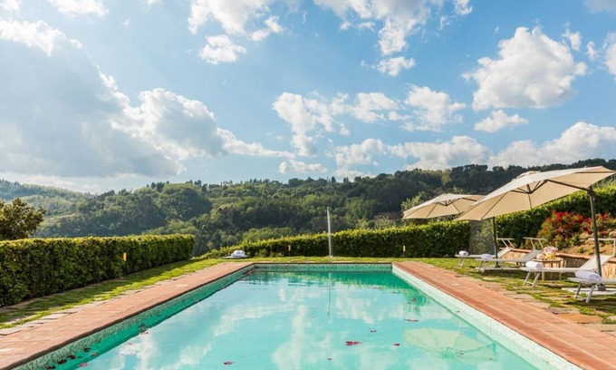 Massa e Cozzile Villa | Villa dorata, Peacefull Pool Luxury Villa in Toscana surrounded by greenery
