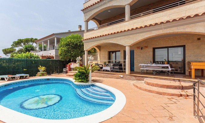 El Mas Mora Villa | Villa 'Dorita Costa Brava' with sea views, Wi-Fi and air conditioning