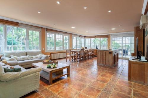 Castelldefels House | Villa Drago
