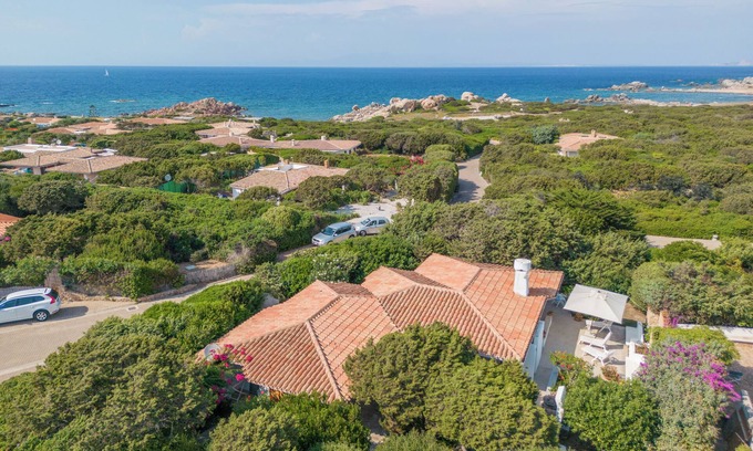 Portobello Villa | Villa Du Soleil with Garden, Terrace and Wi-Fi