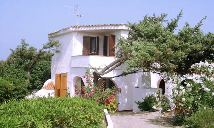 Northern Sardinia Villa | Villa Eden, 40 meters from the beach, with garden