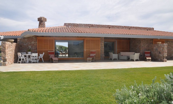 Portobello Villa | Villa Eden on the beach