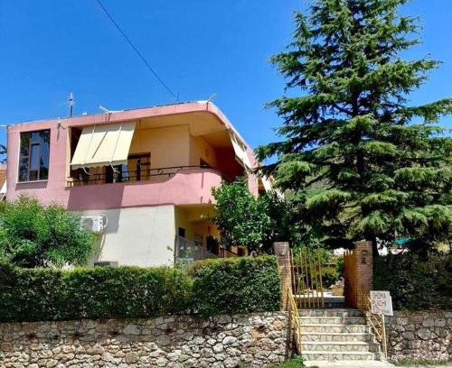 Radhime Apartment | Villa Edi