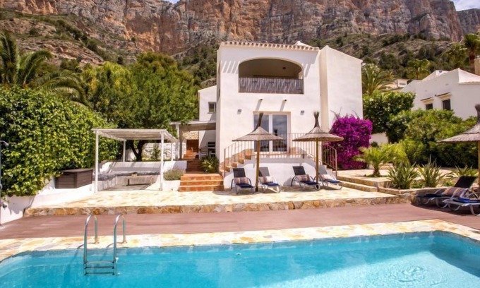 Ermita House | Villa El Camino by Interhome