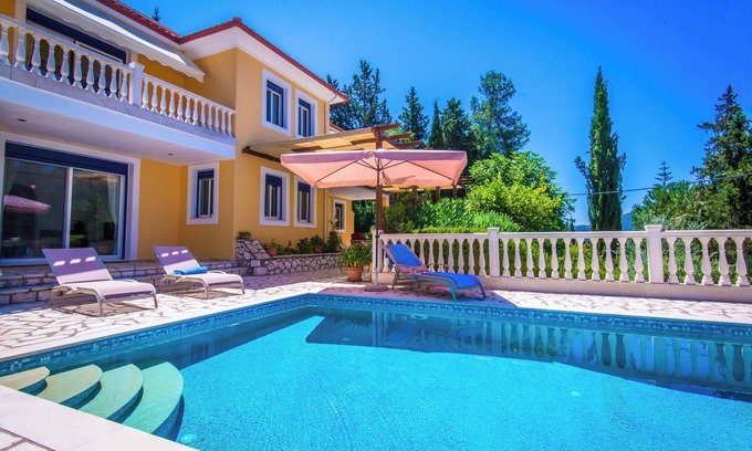 Yenion Villa | Villa 'Eleanor Geni' with Sea View, Wi-Fi and Air Conditioning