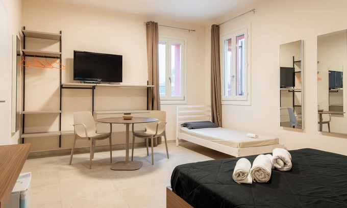 San Faustino-Madonnina-Quattroville Bed & Breakfast | Villa Eliseo