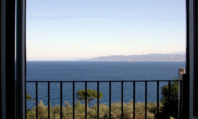 Milazzo House | Villa Elizabeth A1 apartments 4 beds