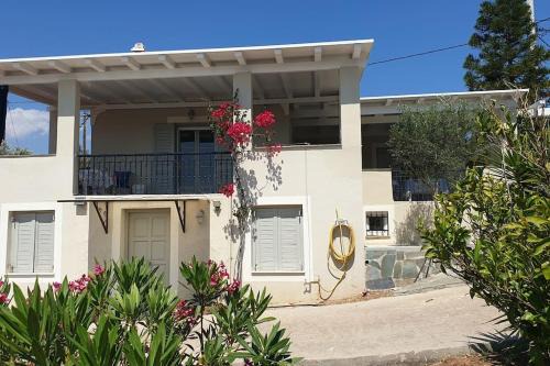 Porto Heli House | Villa Emeli - Close to Beaches & downtown