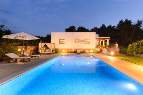 Santa Gertrudis Villa | Villa Curreu III