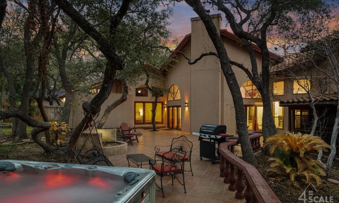 Wetmore Villa | Villa Española
