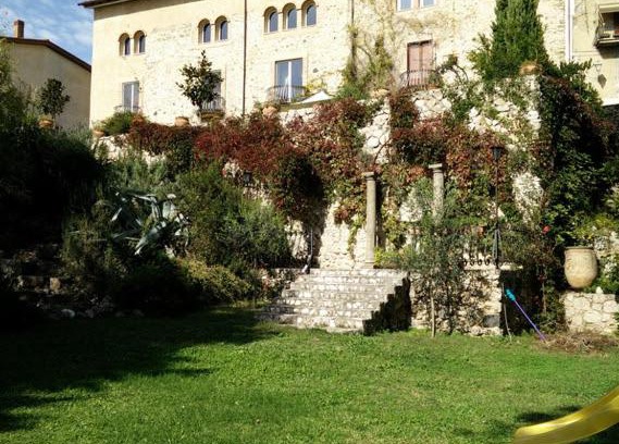 Giuliano di Roma Apartment | Villa Felici