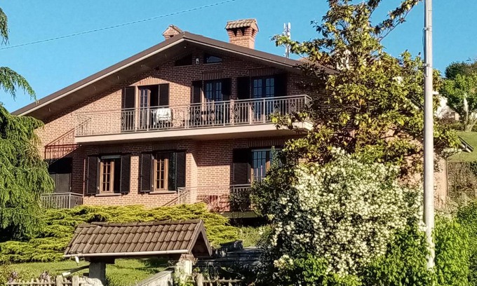 Castagnole delle Lanze Bed & Breakfast | VILLA FERNANDO