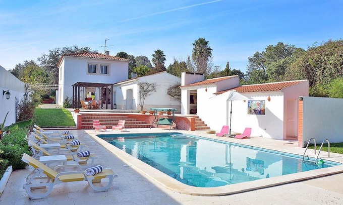 Caixas Villa | Villa Flora