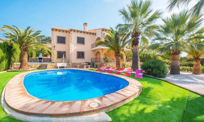 Urbanitzacio la Fustera Villa | Villa Fustera - PlusHolidays
