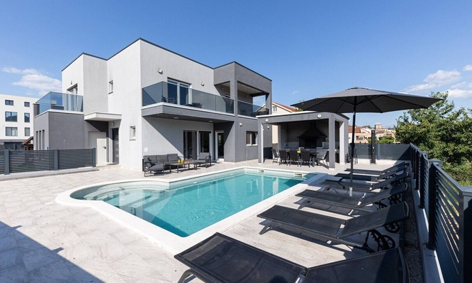 Dicmo Villa | Villa Gabriel with heated pool, Jacuzzi, sauna, children playground, WIFI, private parking, pet friendly