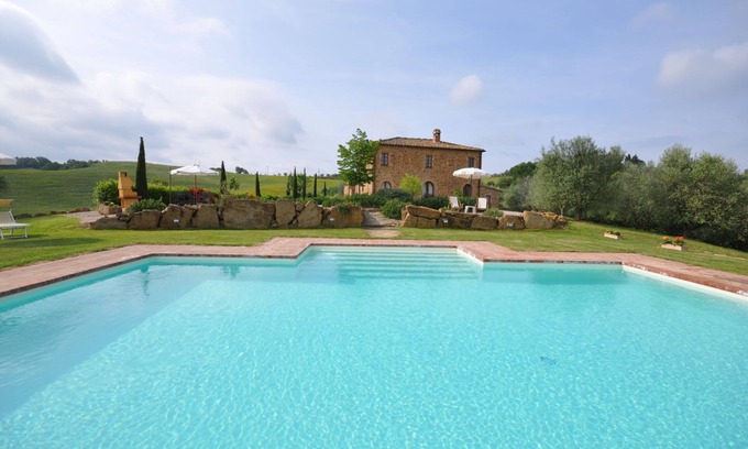 Trequanda Villa | Villa Gaeta - Holiday Country House with private swimming pool in Val d'Orcia, Tuscany