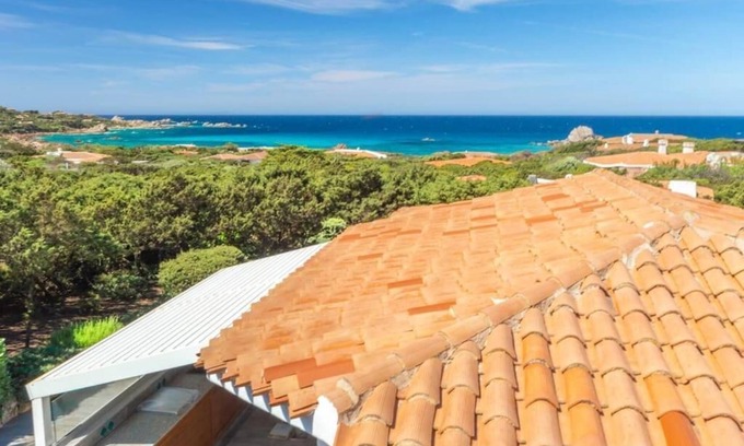 Portobello Villa | Villa 'Gerbera - 250m Dal Mare' with Sea View, Wi-Fi and Air Conditioning