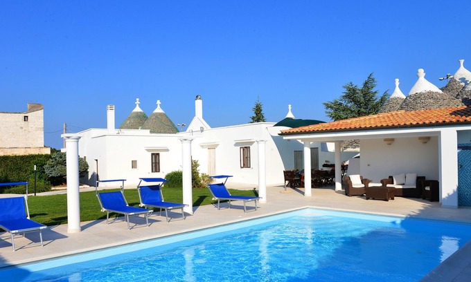 Specchiaruzzo Villa | Villa Giovanna with amazing private pool and WiFi