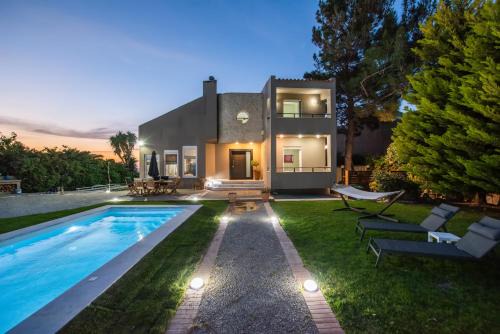 Archanes Villa | Villa Greenera ,By IdealStay Experience