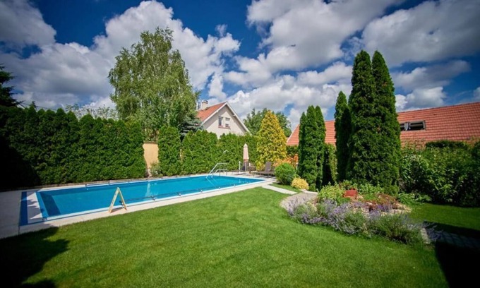 Szentendrei Villa | Villa GreenTree - Fully Refurbished in 2023