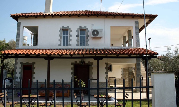 Nea Propontida Apartment | Villa Halkidiki - Next to Sea - Parking