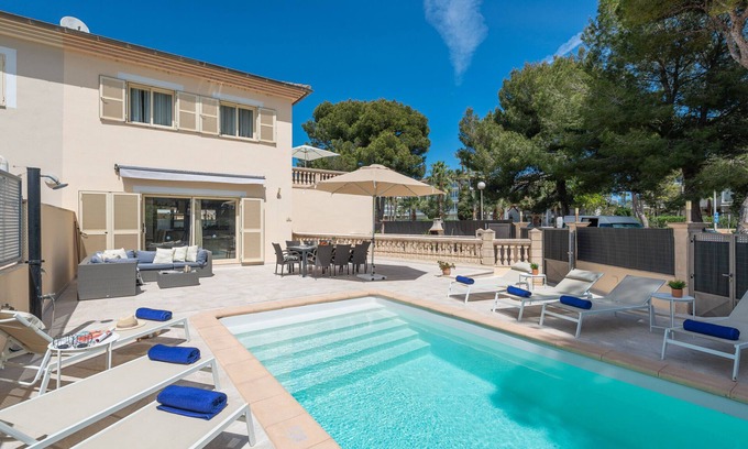 Muro Ski Chalet | Villa Hilary with private pool near Muro beach