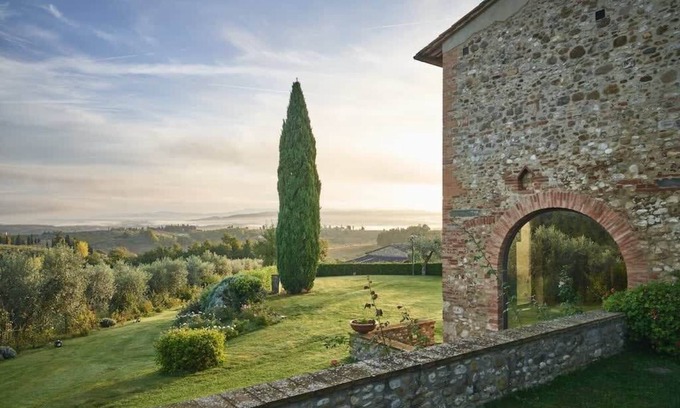 San Pietro in Bossolo Villa | Villa in Tuscany Summ