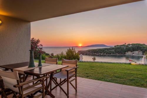 Agrilos Villa | Villa Idyle - Beachfront Residence