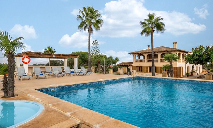 Santa Margalida Villa | Villa 'Ignaci' with Private Pool, Private Terrace and Wi-Fi