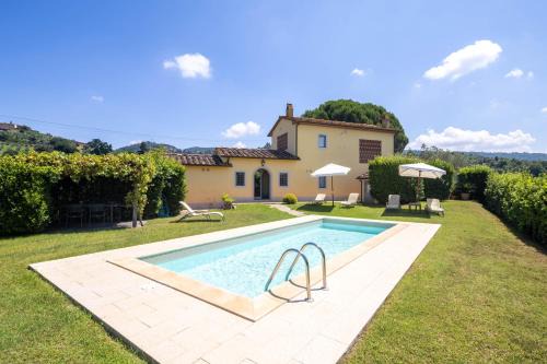 Lamporecchio Villa | Villa il Fienile by VacaVilla