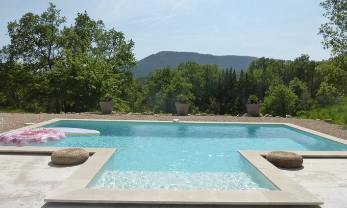 Bargemon House | Villa in a green setting, not overlooked, facing the village of Bargemon